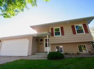 1033 Western Rd, Hankinson, ND 58075