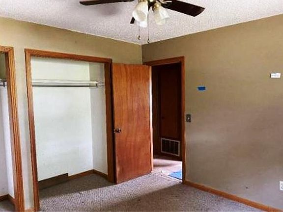 5th image of 8431 N Wilson Ln