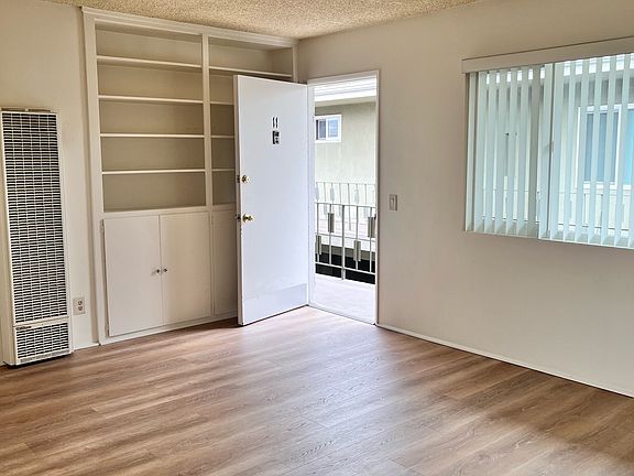4th image of 2835 Nina St APT 11