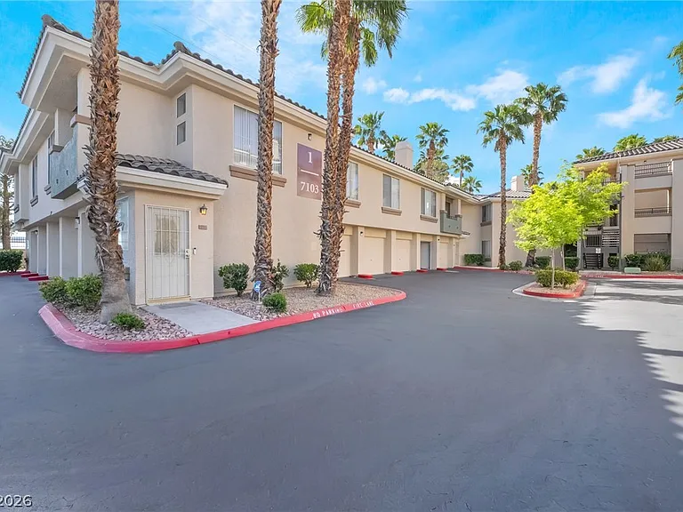 7103 S Durango Dr #207 — Photo 3