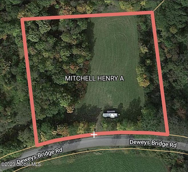2nd image of 531 Deweys Bridge Road