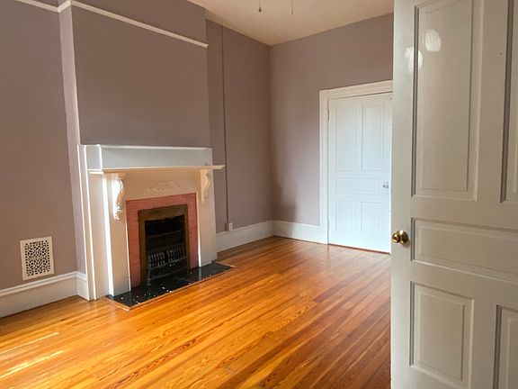 Bedroom for rent