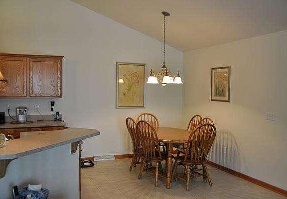 3rd image of 612 Park Dr