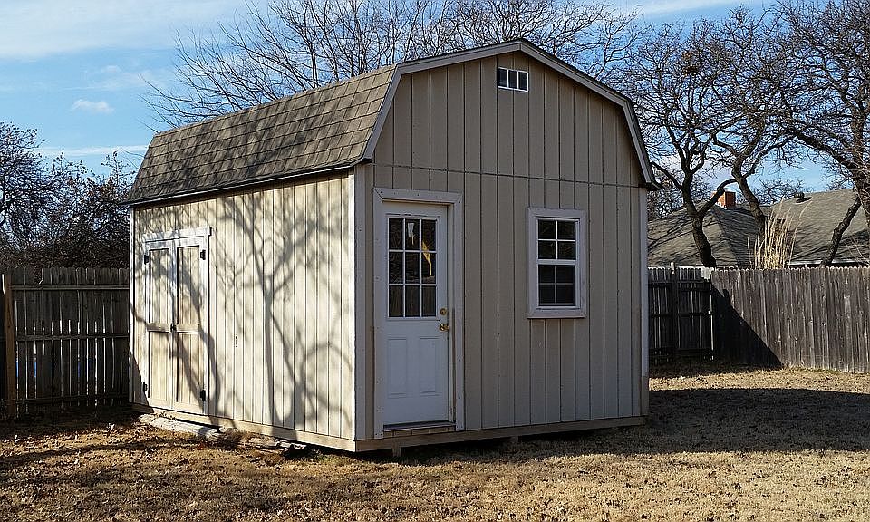 Shed in Backyard