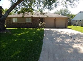 3880 Jasmine Dr, Alvin, TX 77511