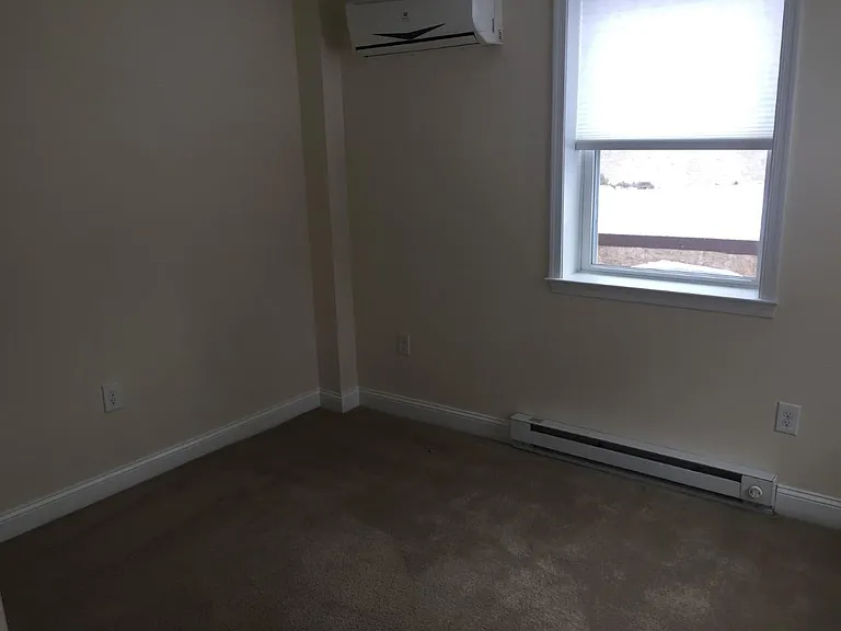 345 N 12th St #2B — Photo 15