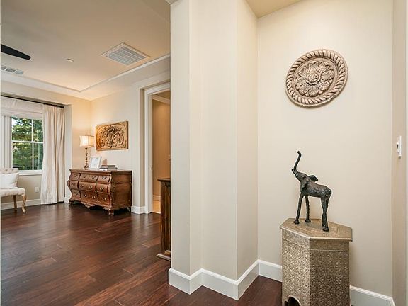 4th image of 835 Paulson Cir