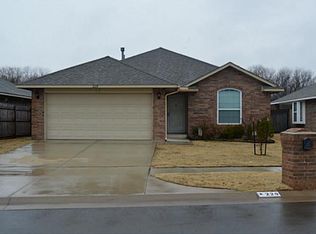 229 Spring Creek Rd, Del City, OK 73115
