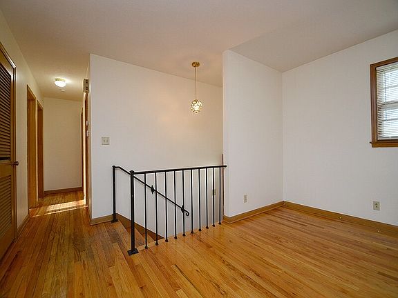 5th image of 5115 S 48th Ave