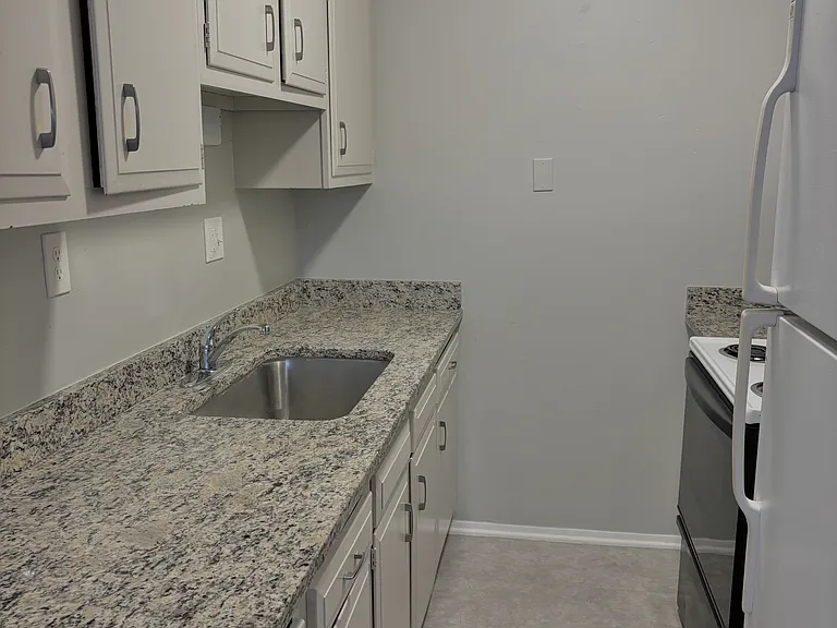 1771 E Woodward Heights Blvd — Photo 13