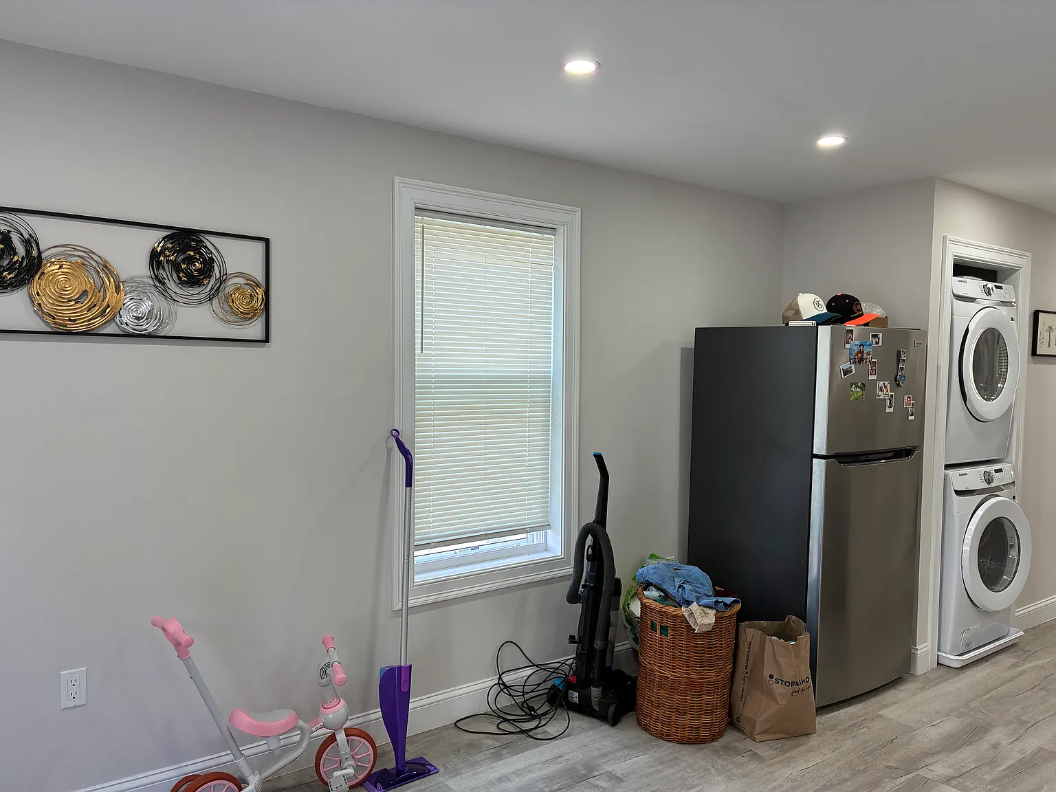 2 bed, 9999 sqft, $2,600 — Photo 2