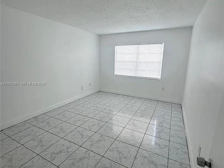 625 NW 177th St #107 — Photo 4