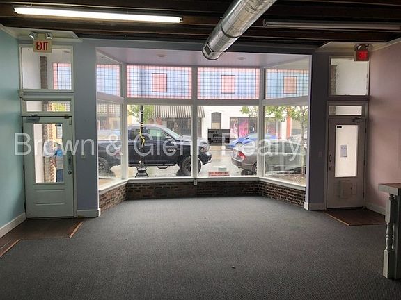 4th image of 111 E Main Ave