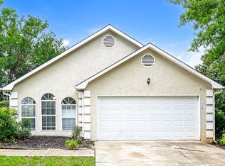 110 Gingerbread Pl, Fayetteville, GA 30214