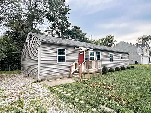 106 Riley Ave Photo 1