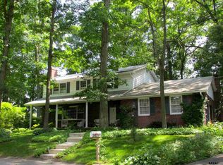 1780 Hillock Ln, York, PA 17403