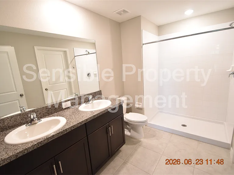 13021 Meadow Pond Pl — Photo 21