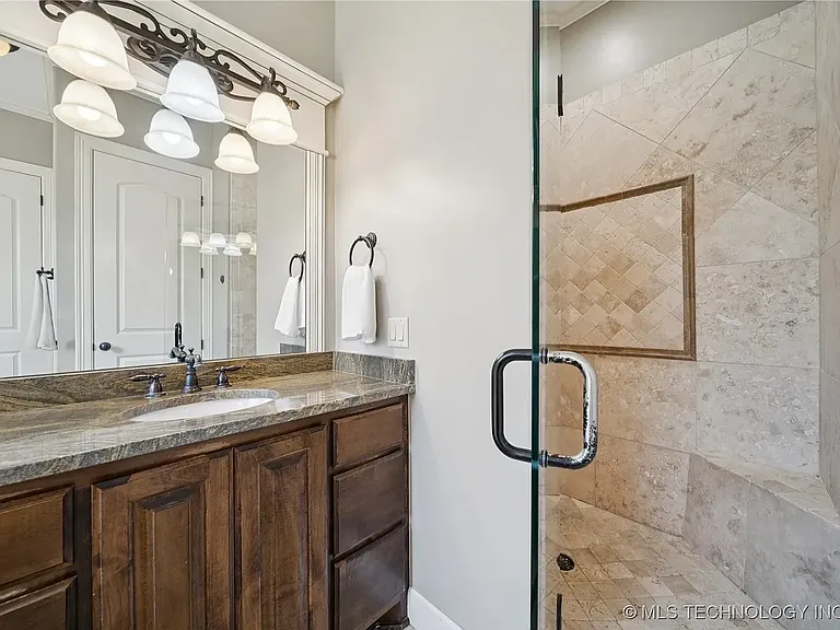 11285 S 73rd Pl E — Photo 27