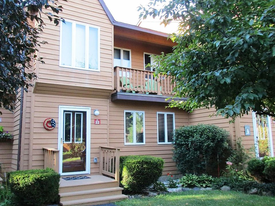 1st image of 22 Glenwood Townhouse Rd