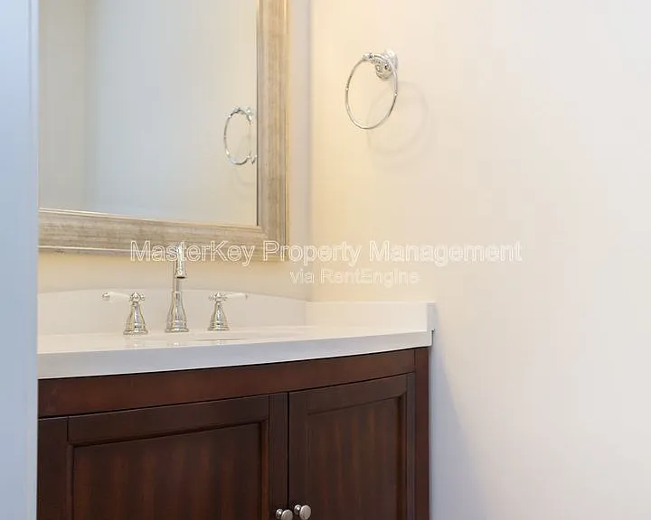 208 Pointe Crest Ct — Photo 9