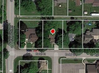 516 Radel Ct W, Ellendale, MN 56026