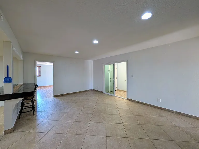3848 W North Ln — Photo 5