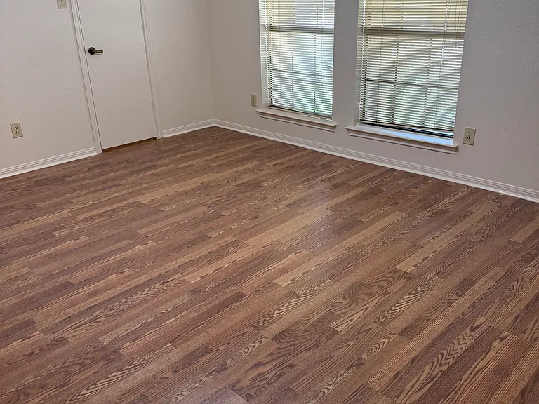 12922 Chandler Dr — Photo 15