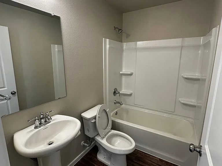 3504 Tiffin Ave — Photo 13