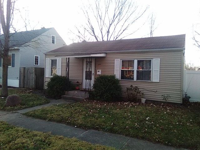 1st image of 329 S Dearborn Ave