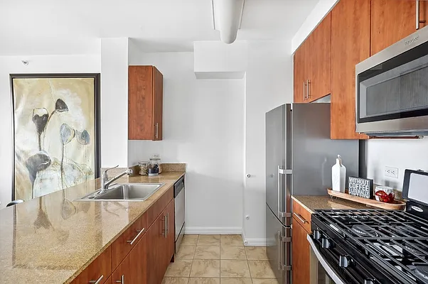 Rented by Greystar | media 2