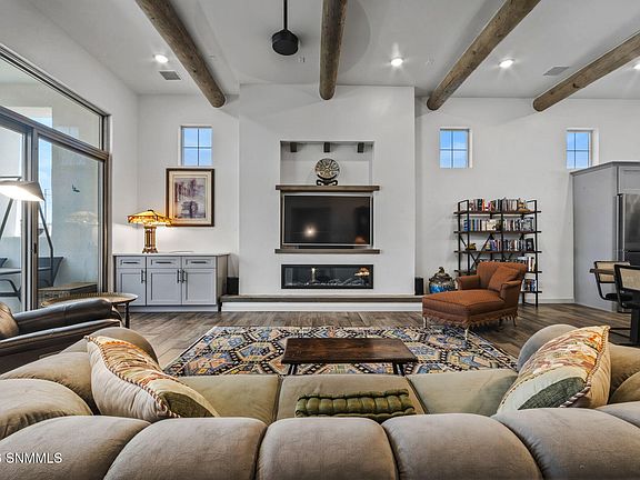 3rd image of 3779 Santa Julia Rd
