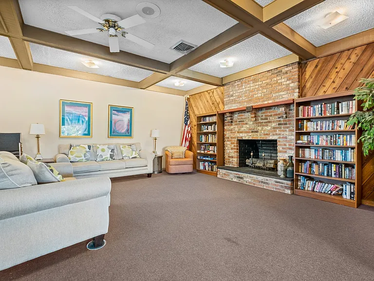 2601 Pine Lake Ter #B — Photo 22