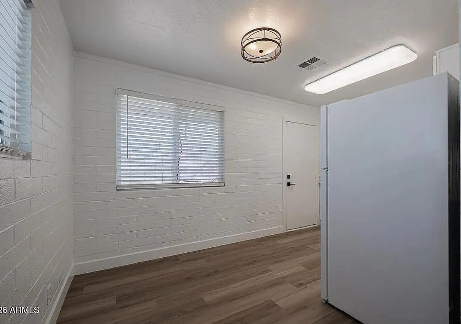 5035 North 23rd Avenue — Photo 2