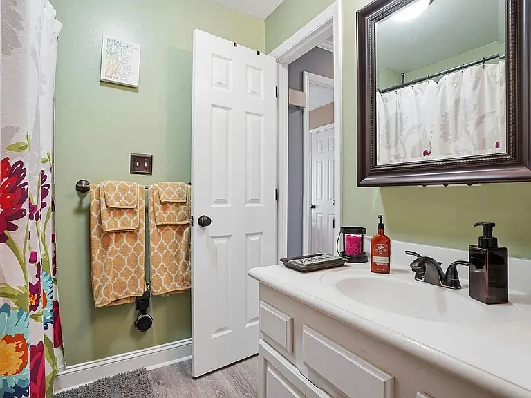 700 Bishops Park Dr #306 — Photo 19