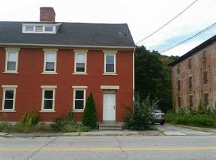 690 Riverside Dr #A, North Grosvenordale, CT 06255