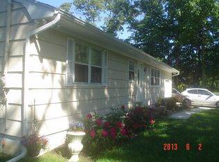 91 Bellport Ave, Yaphank, NY 11980