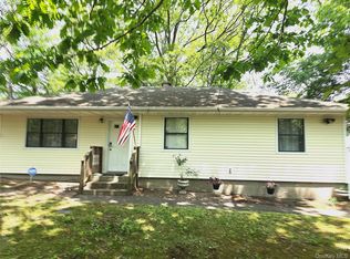 151 Shinnecock Ave, Mastic, NY 11950