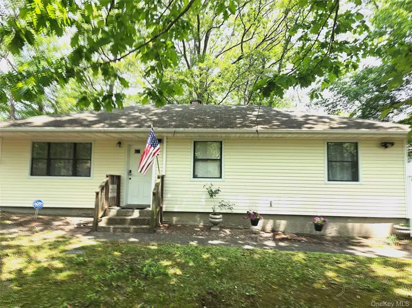 151 Shinnecock Avenue, Mastic, NY 11950
