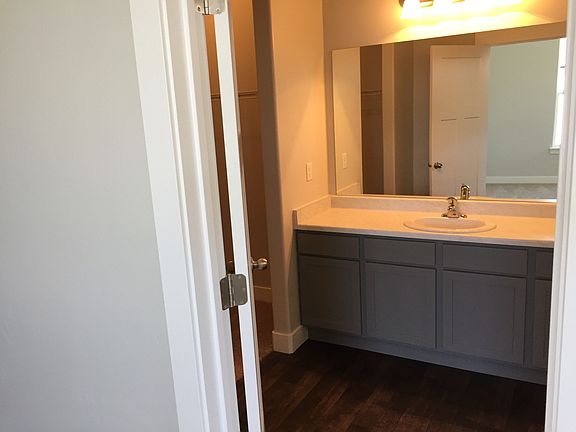 5th image of 79 W Silver Springs Dr Unit 1305