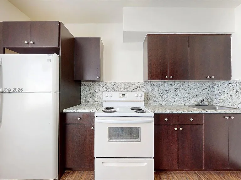 74 W 15th St #2 — Photo 7