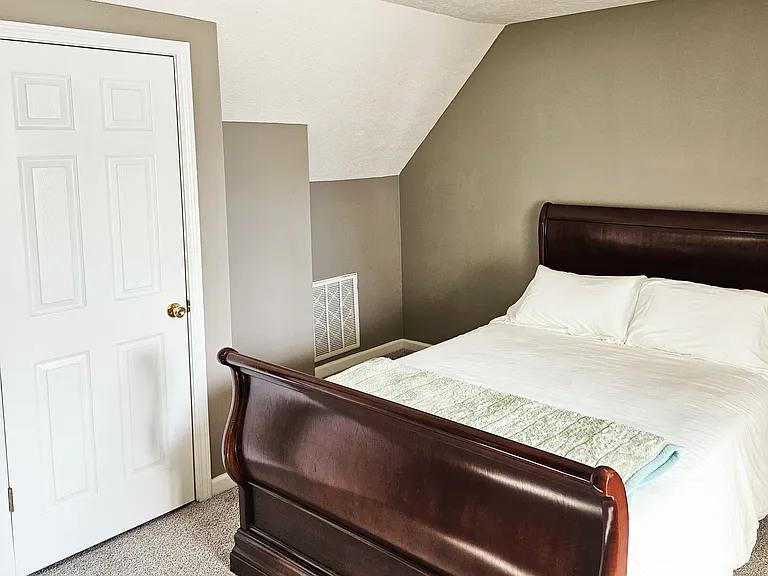 1585 Cedar Springs Cir — Photo 19