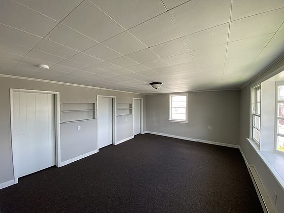 3rd image of 1201 W Princess St Floor 1