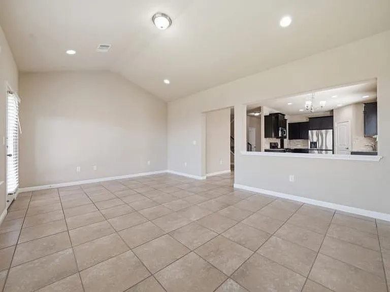 613 Longhorn Cavern Rd — Photo 16