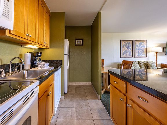 5th image of 3445 Lower Honoapiilani Rd #442