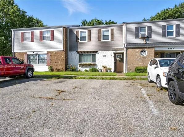 3233 Manor Glenn Ct, Virginia Beach, VA 23453