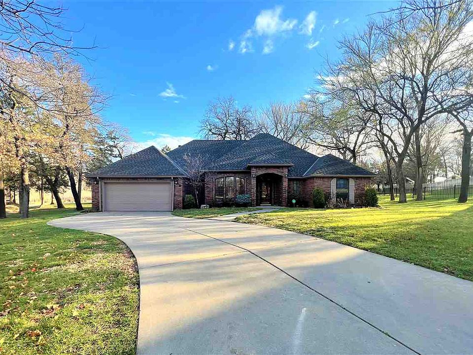 3 Woodcrest Ponca City Ok 74604 Zillow