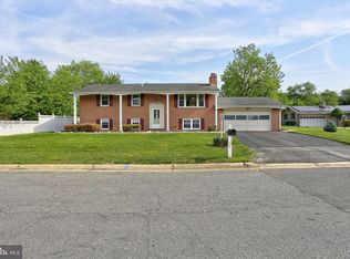 7602 Laurel Ridge Ct, Laurel, MD 20707