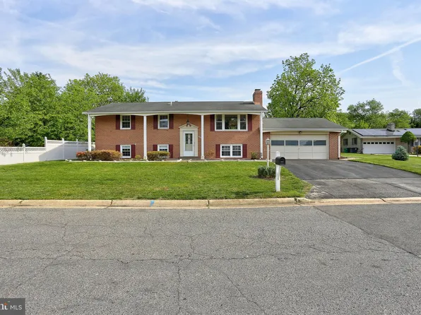 7602 Laurel Ridge Ct, Laurel, MD 20707