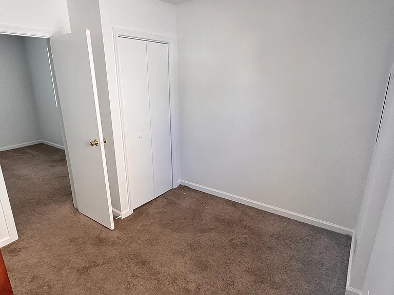 Room/Den