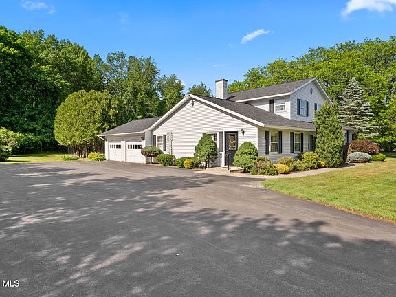 2nd image of 39 Glenridge Road